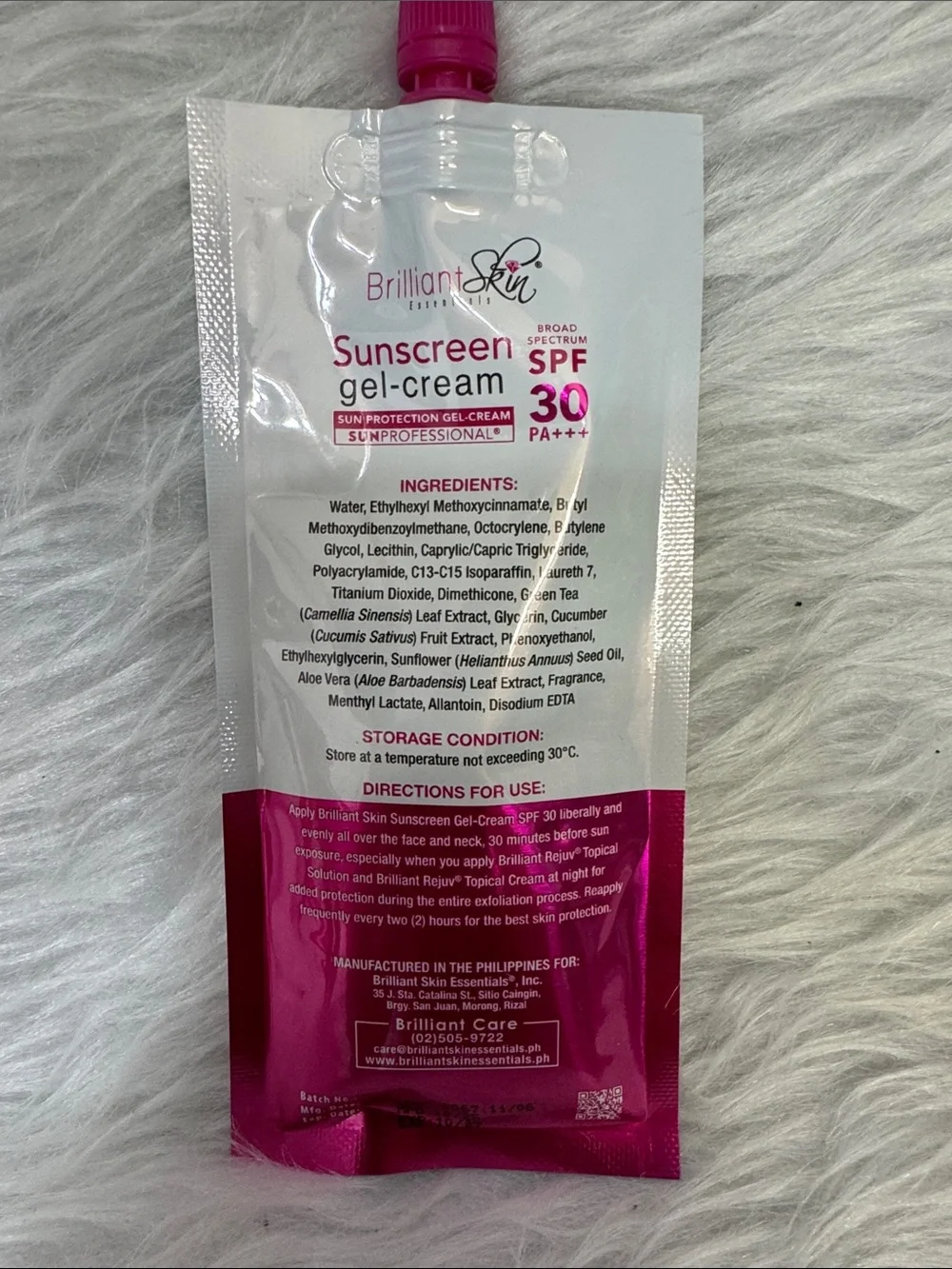 Sunscreen Gel-Cream SPF 30 PA+++ - Pink